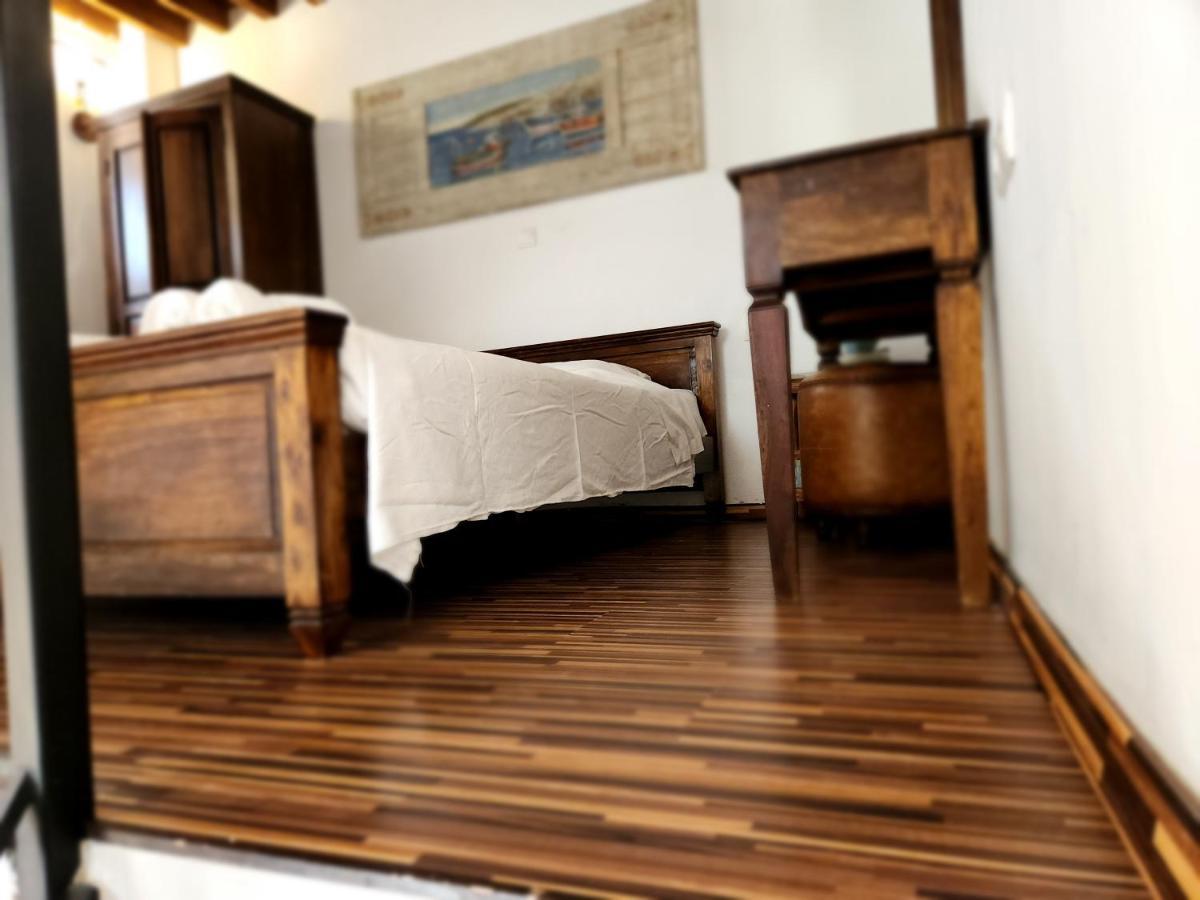 Lindos Boutique - Adults Only Apartment ภายนอก รูปภาพ