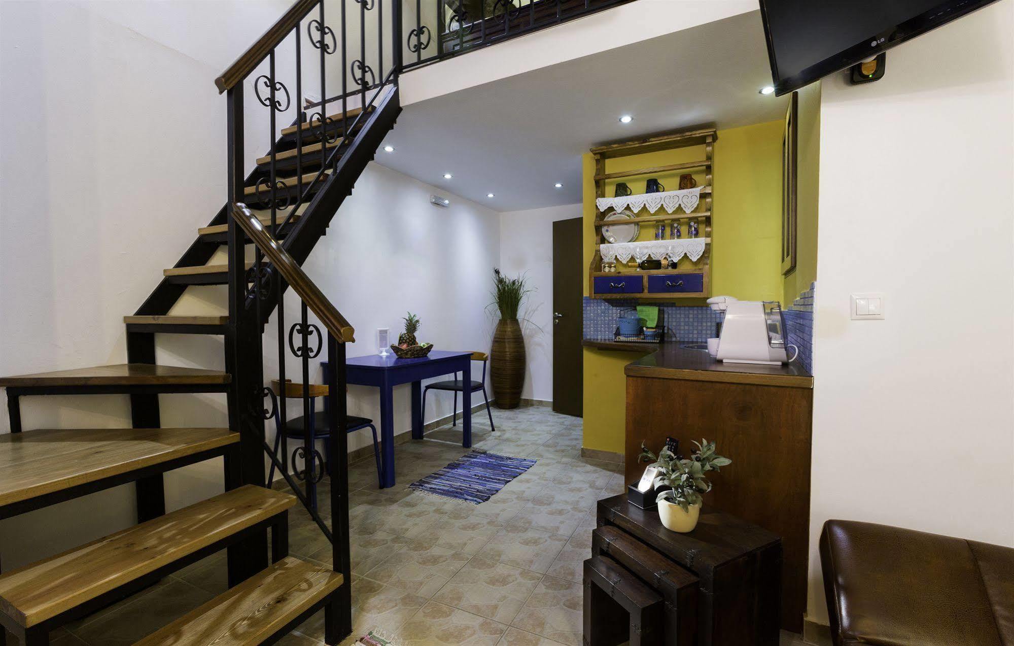 Lindos Boutique - Adults Only Apartment ภายนอก รูปภาพ