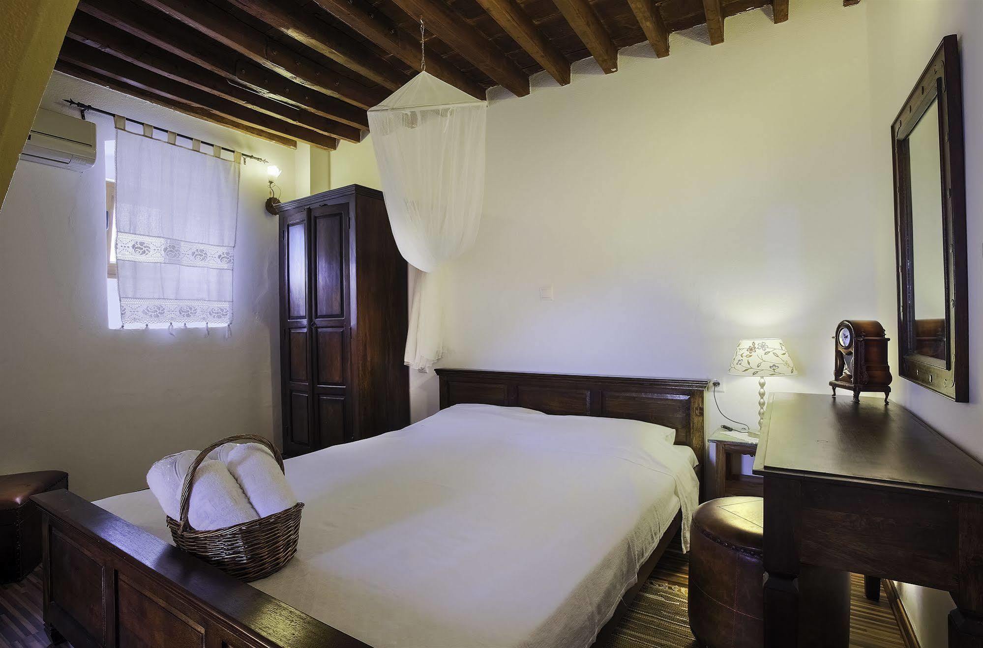 Lindos Boutique - Adults Only Apartment ภายนอก รูปภาพ